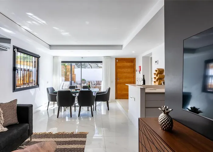 Sunrise Private Pool By Holidays *