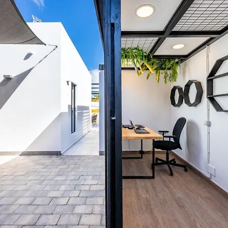 Sunrise Private Pool By Holidays * Corralejo