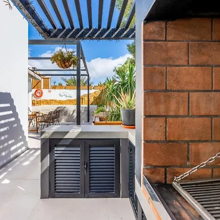 Sunrise Private Pool By Holidays